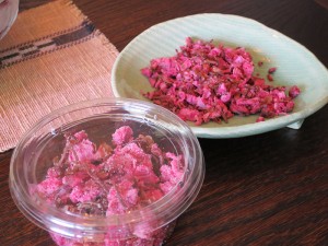 八重桜の塩漬け