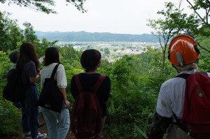 01_緑豊かな魚沼・現地の里山ボランティアの方にお話を聞く