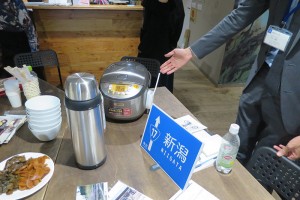 02_新潟ではおいしいご飯をおいしい出汁と漬物で頂きながら