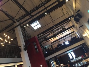（2）TERRADAの展開するレストランにて。空間の演出を体感する